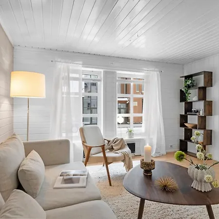 Charming 2-bed In Downtown * Tromsø