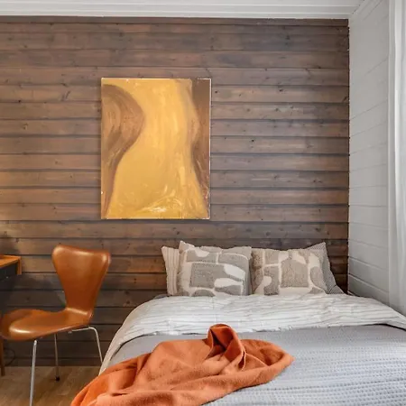 Charming 2-bed In Downtown Lejlighed Tromsø